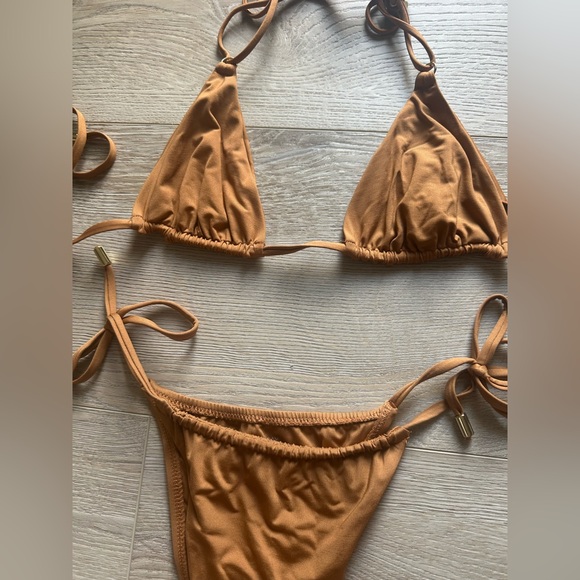 Monday Swimwear Hanalei Top + Bottom Bikini Set Size P (XS) - Picture 2 of 5
